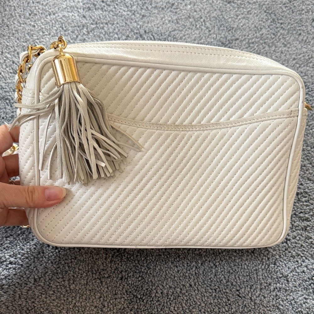 Elegant White Quilted Women's Bag